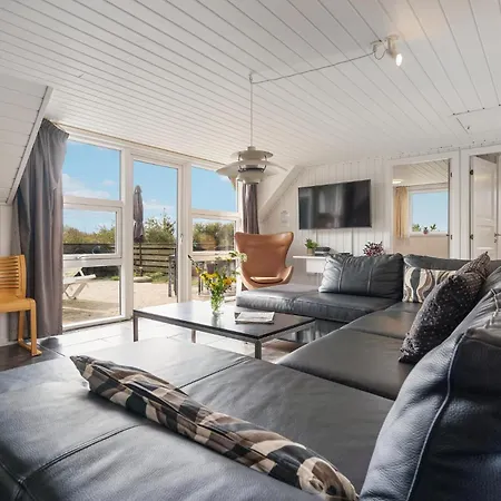 Dom wakacyjny Beautiful In With Sauna