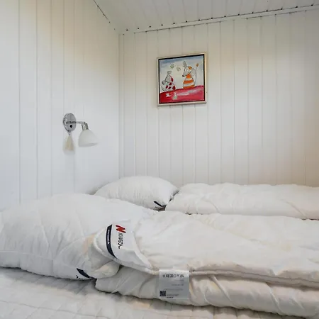 Beautiful In With Sauna בית נופש